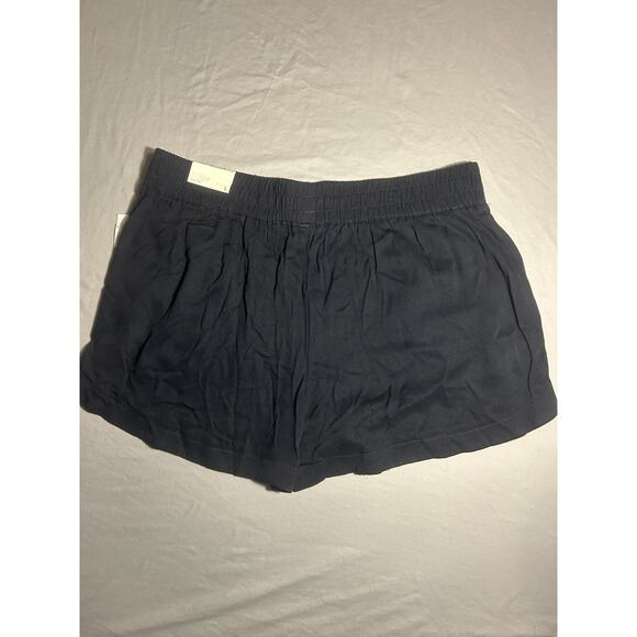 NEW Maurices Women’s Casual Shorts – Size Large – 3.5” Inseam – Dark Gray - Picture 4 of 5